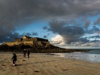 DSC 0720 r1 raw LR : St Malo, mer