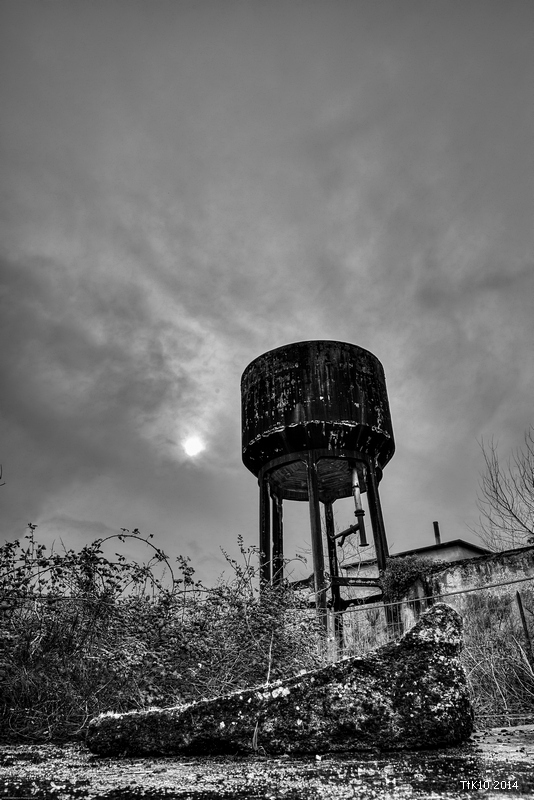 http://hgsitephoto.com/Photos_HFR/2014/DSC_1391_2_3_nb1_raw_LR.jpg